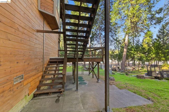 19376 Poplar Cir, Twain Harte, CA 95383