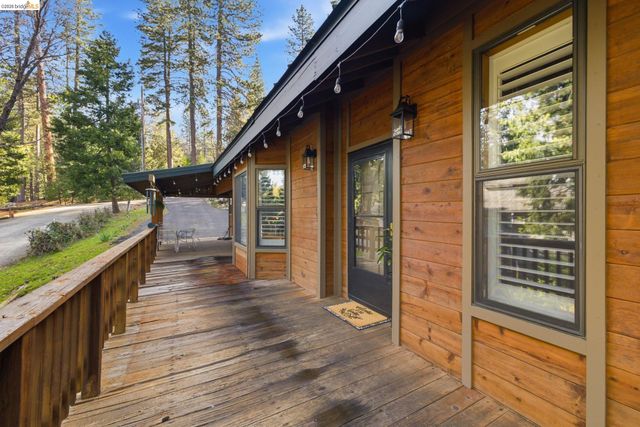 19376 Poplar Cir, Twain Harte, CA 95383