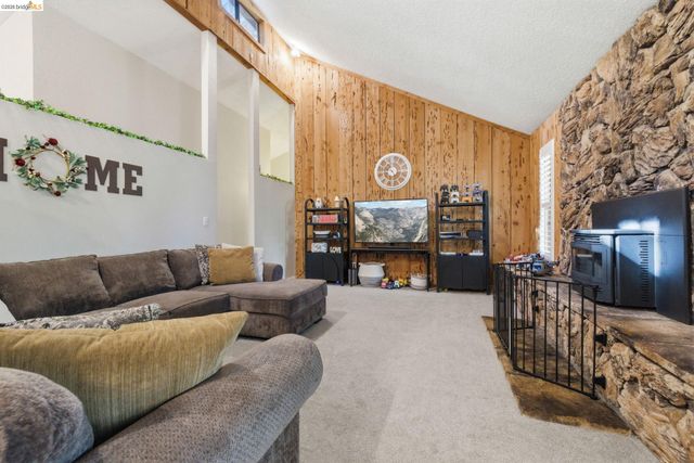 19376 Poplar Cir, Twain Harte, CA 95383