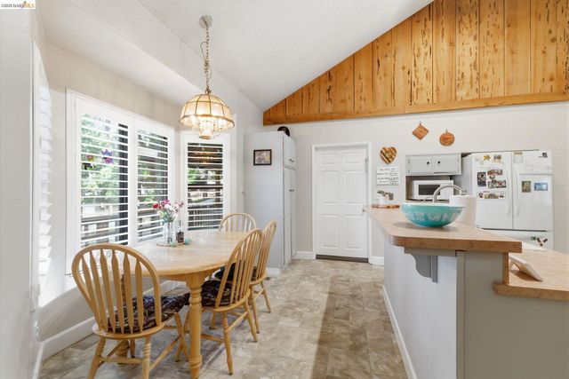 19376 Poplar Cir, Twain Harte, CA 95383