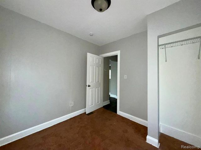 2396 Superior Street, Trenton, MI 48183