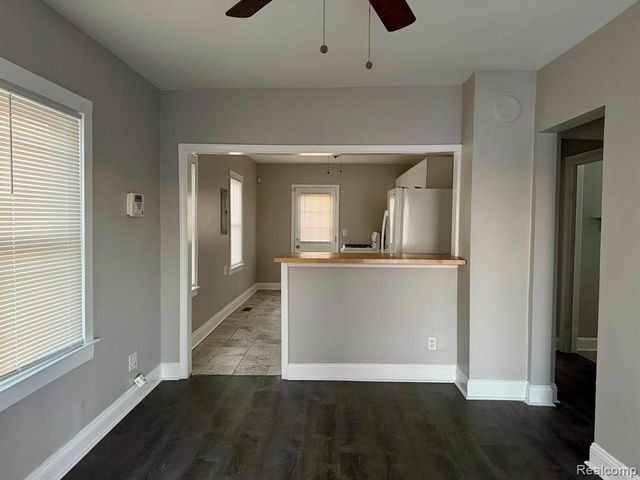 2396 Superior Street, Trenton, MI 48183