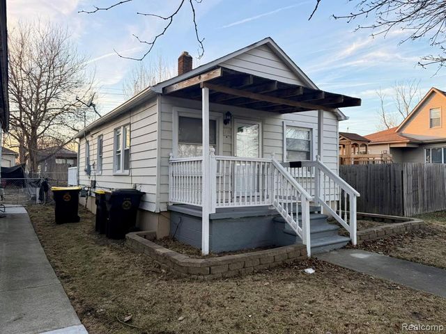 2396 Superior Street, Trenton, MI 48183