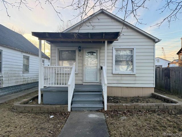 2396 Superior Street, Trenton, MI 48183