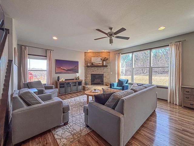 W275N358 Arrowhead TRAIL, Waukesha, WI 53188