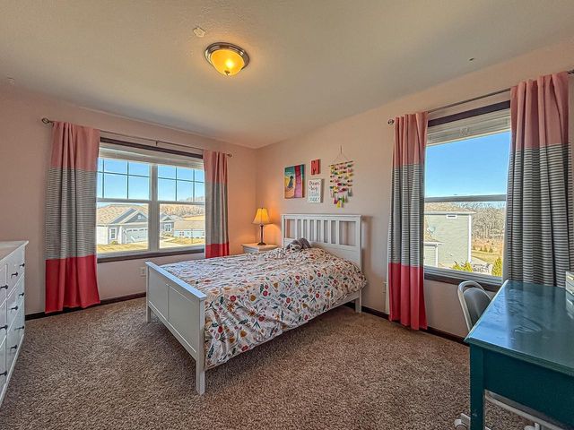 W275N358 Arrowhead TRAIL, Waukesha, WI 53188