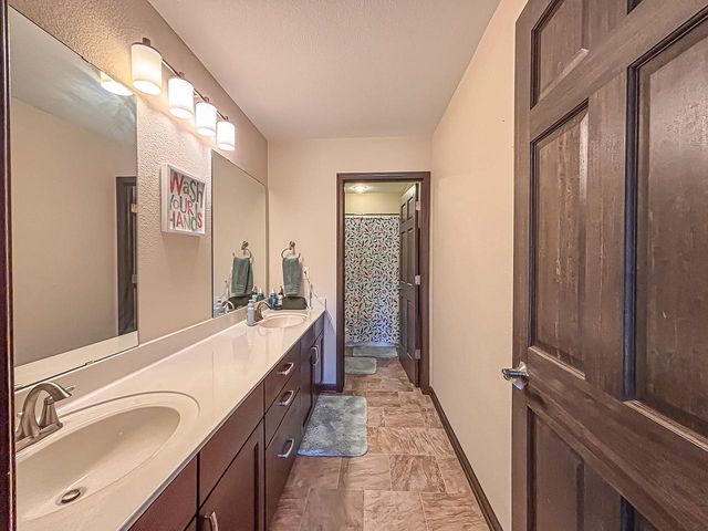 W275N358 Arrowhead TRAIL, Waukesha, WI 53188