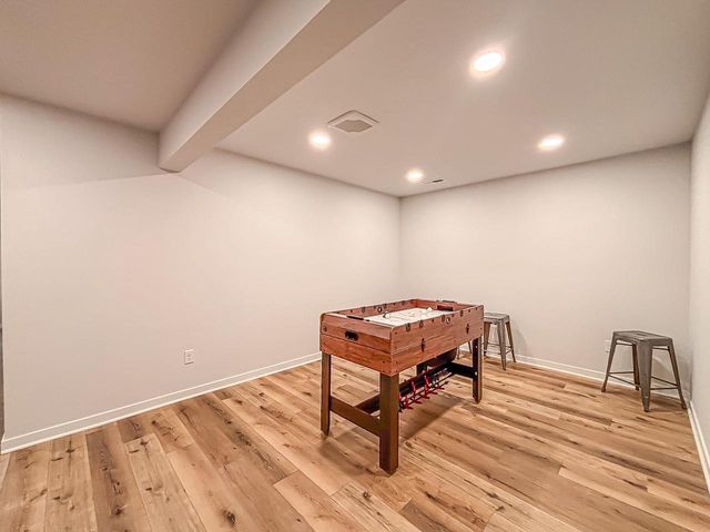 W275N358 Arrowhead TRAIL, Waukesha, WI 53188