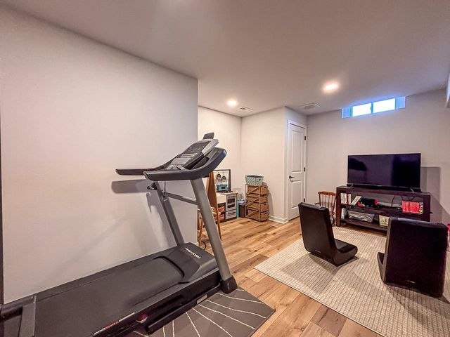 W275N358 Arrowhead TRAIL, Waukesha, WI 53188