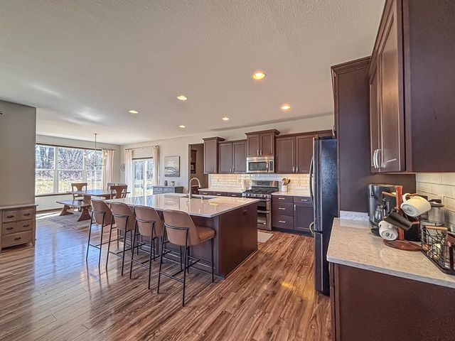 W275N358 Arrowhead TRAIL, Waukesha, WI 53188