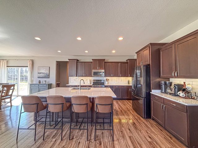 W275N358 Arrowhead TRAIL, Waukesha, WI 53188