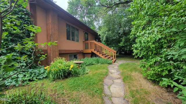 1230 Coulee Road, Bismarck, ND 58501 property photo