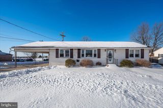 706 E MAIN ST, Thurmont, MD 21788