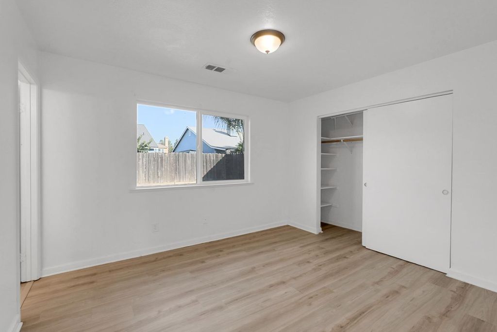 Image 9 of property listing at 2122 Harrison Court, Chowchilla, CA 93610