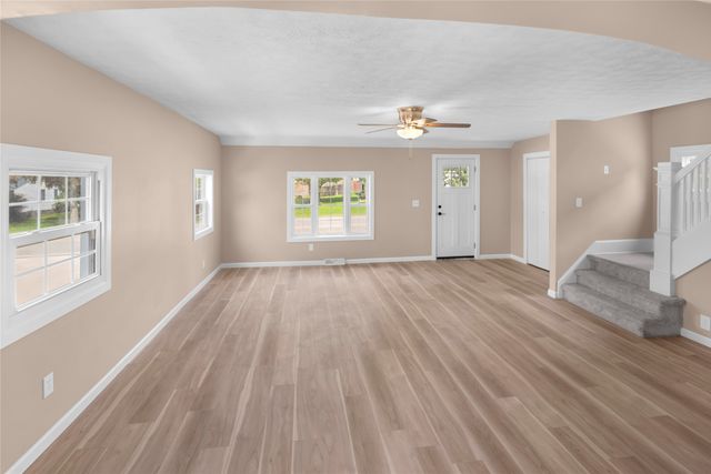 2110 SALTSMAN Road, Erie, PA 16510