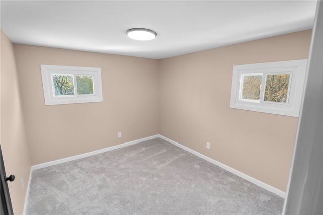 2110 SALTSMAN Road, Erie, PA 16510
