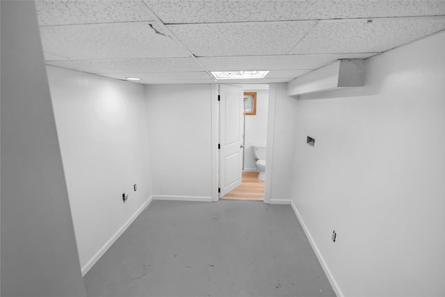 2110 SALTSMAN Road, Erie, PA 16510