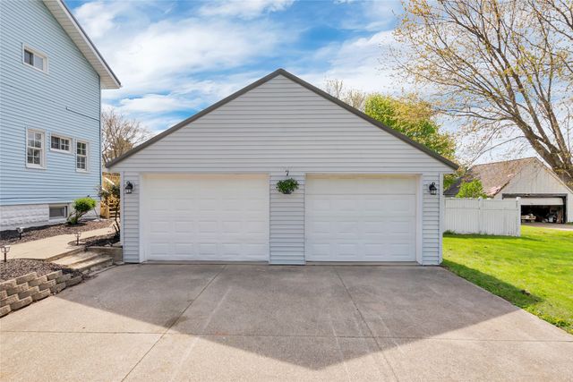 2110 SALTSMAN Road, Erie, PA 16510
