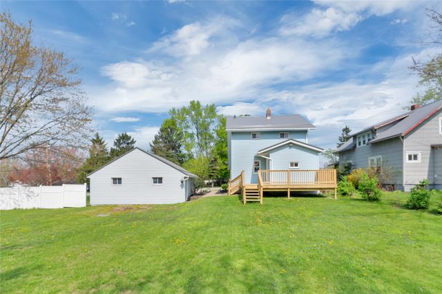 2110 SALTSMAN Road, Erie, PA 16510