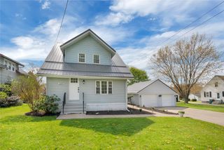 2110 SALTSMAN Road, Erie, PA 16510