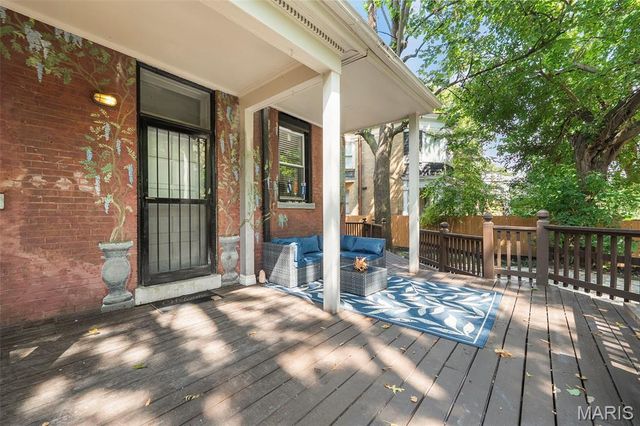 4410 Westminster Place, St Louis, MO 63108