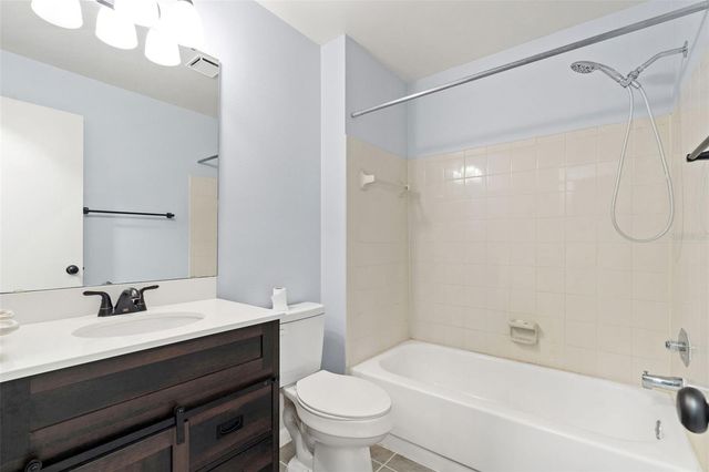 8704 LIBERTY PLACE, Tampa, FL 33615