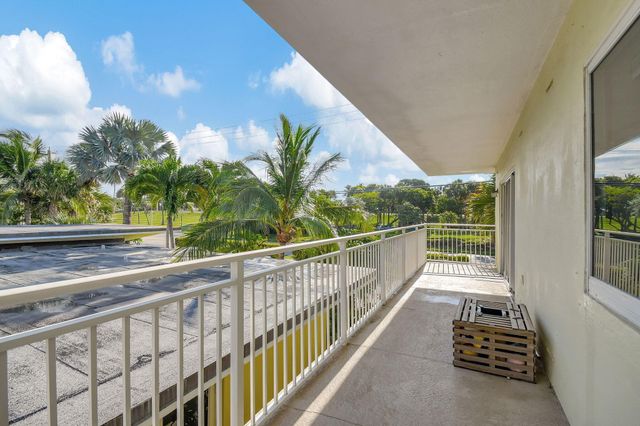 6520 N Ocean Boulevard 30, Ocean Ridge, FL 33435