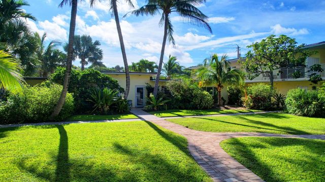 6520 N Ocean Boulevard 30, Ocean Ridge, FL 33435