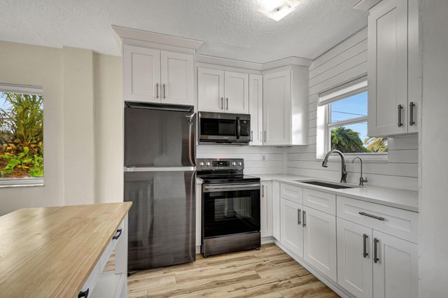 6520 N Ocean Boulevard 30, Ocean Ridge, FL 33435