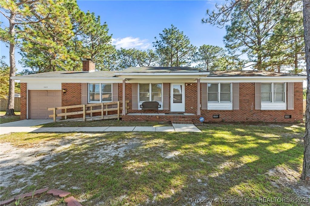 309 Brass Court, Fayetteville, NC 28311