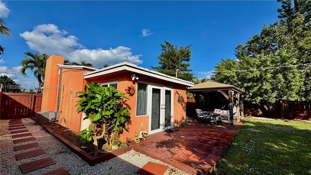 37 SW 11th St 0, Dania Beach, FL 33004