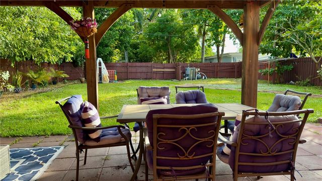 37 SW 11th St 0, Dania Beach, FL 33004