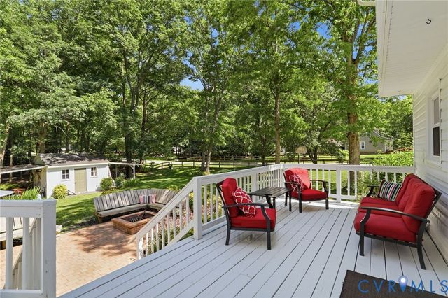 11061 Long Branch Dr, Chesterfield, VA 23832