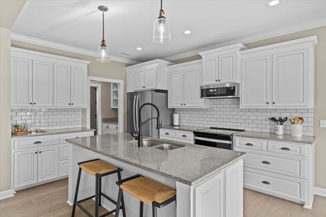 1506 County Road 20, Headland, AL 36345