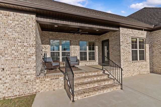 1506 County Road 20, Headland, AL 36345