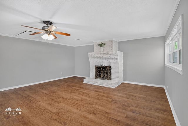2214 Wakefield Avenue, Bossier City, LA 71111