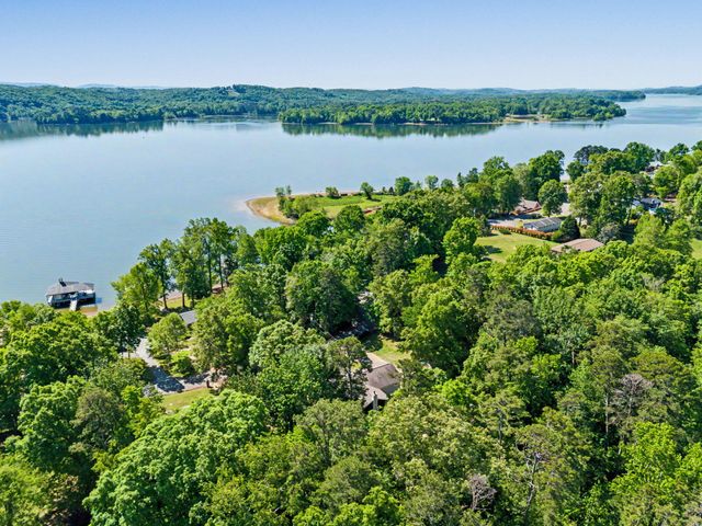 9917 Shore Drive, Soddy Daisy, TN 37379