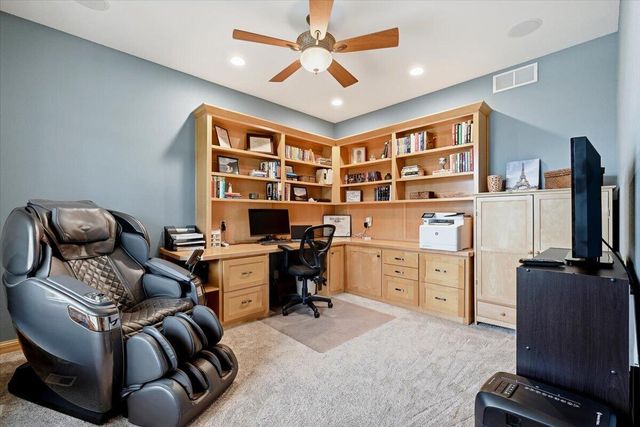 17933 BENT TREE RIDGE Ridge, Council Bluffs, IA 51503
