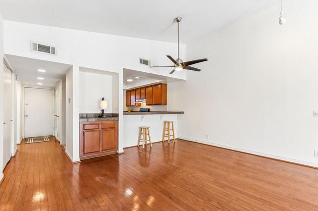 48938 Eisenhower Drive 98, Indio, CA 92201