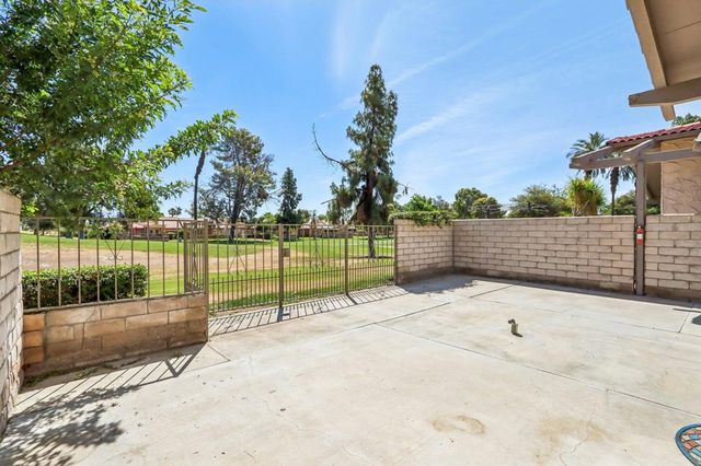 48938 Eisenhower Drive 98, Indio, CA 92201
