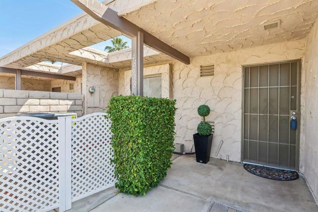 48938 Eisenhower Drive 98, Indio, CA 92201