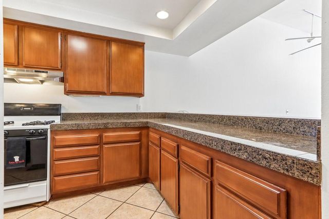 48938 Eisenhower Drive 98, Indio, CA 92201