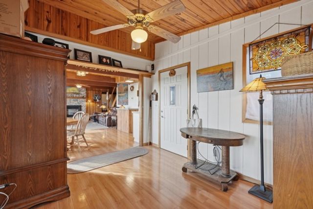 25 Table Rock Drive, Holiday Island, AR 72631