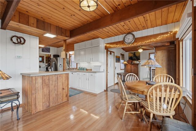 25 Table Rock Drive, Holiday Island, AR 72631