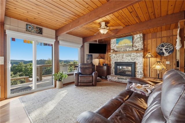 25 Table Rock Drive, Holiday Island, AR 72631