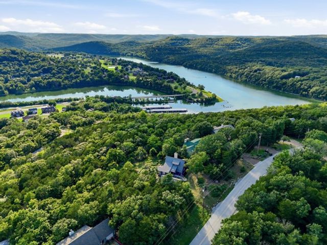 25 Table Rock Drive, Holiday Island, AR 72631