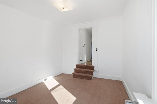 24 N 5TH ST, Columbia, PA 17512