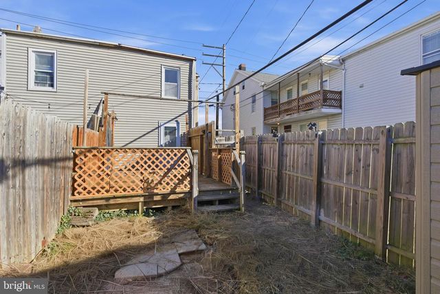 24 N 5TH ST, Columbia, PA 17512