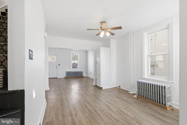 24 N 5TH ST, Columbia, PA 17512