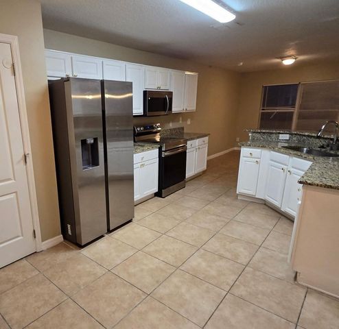 2018 CHICKADEE DRIVE, Apopka, FL 32703